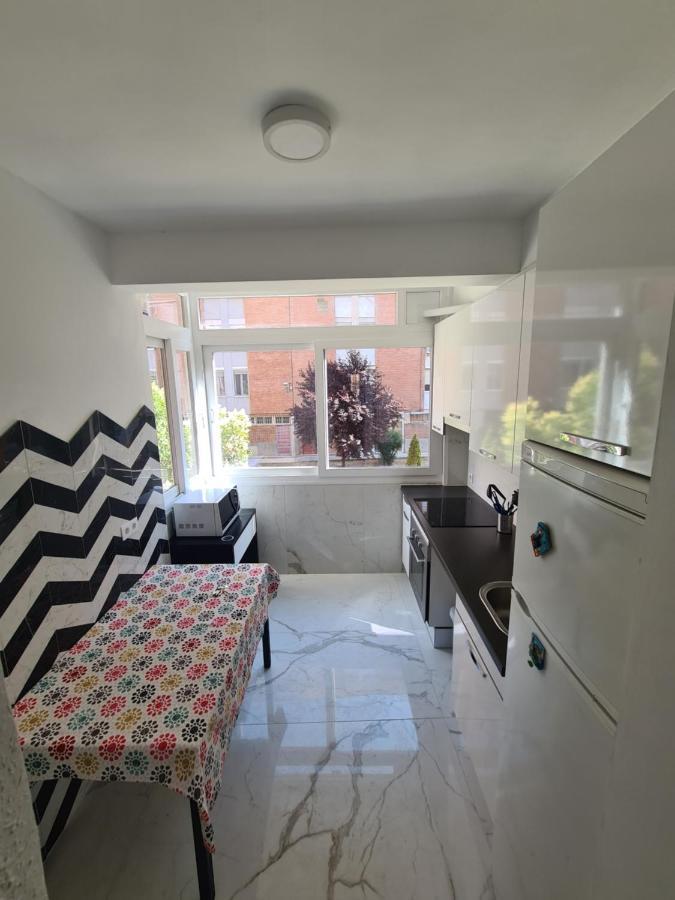 Apartamento Luminoso Y Nuevo En Madrid Rio Exteriör bild